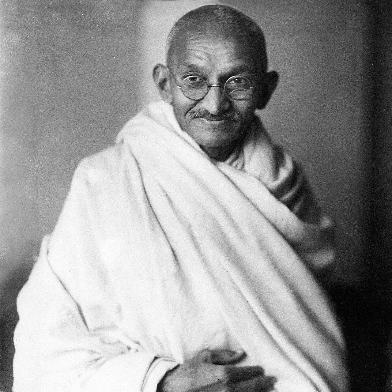 Play Mahatma Gandhi jigsaw puzzle - 49 pieces, free online Mahatma Gandhi - 49 piece jigsaw puzzle | Celebrities